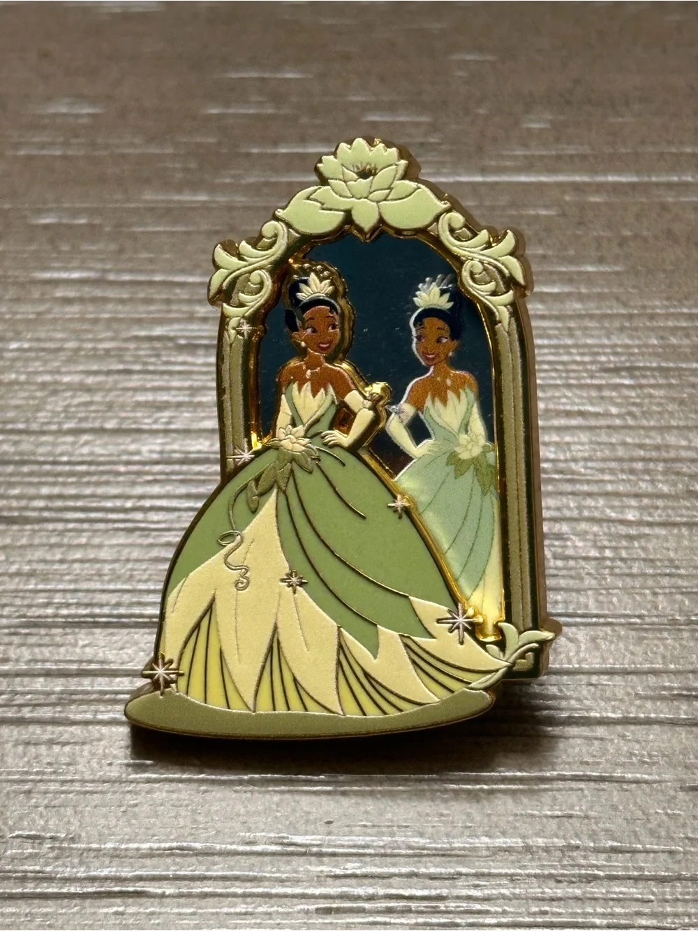 Disney Tiana Monogram Princess Reflections Mirror Pin - Princess & The Frog
